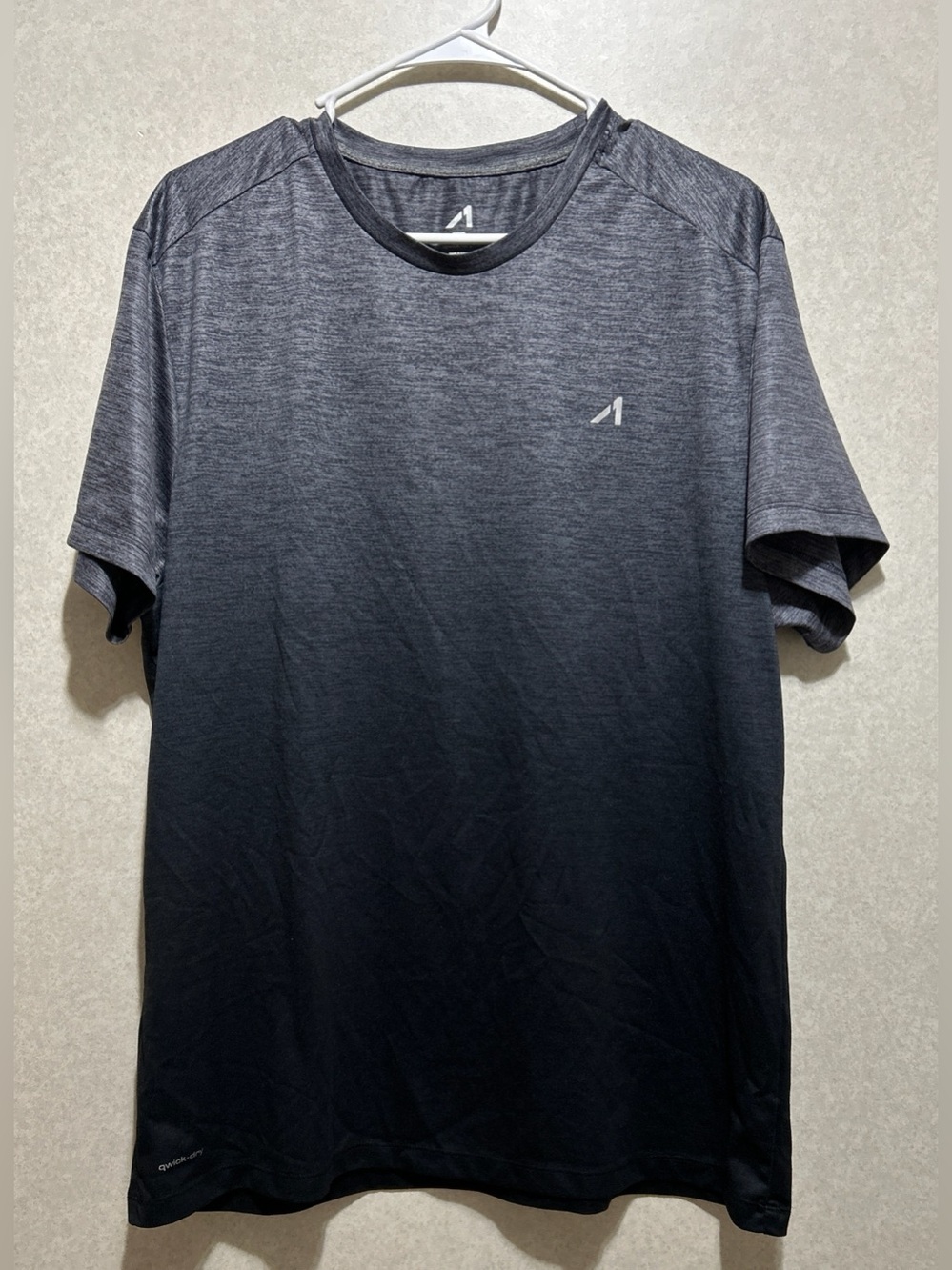 Alive Athletic Ombre Performance Shirt - Gray/Black